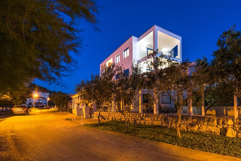 Apartments & Rooms Shark 扎博里克 外观 照片